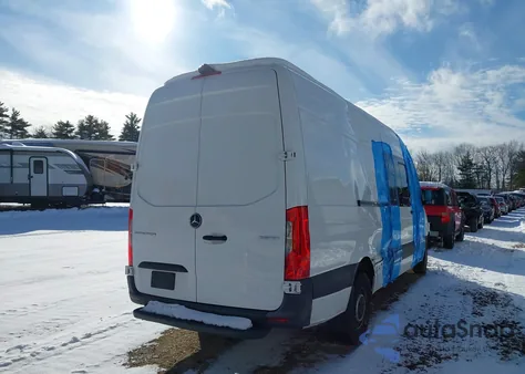 2023 Mercedes-Benz Sprinter 2500 High Roof 4-Cyl Diesel from USA, damaged, VIN W1Y4KCHY0PT147883